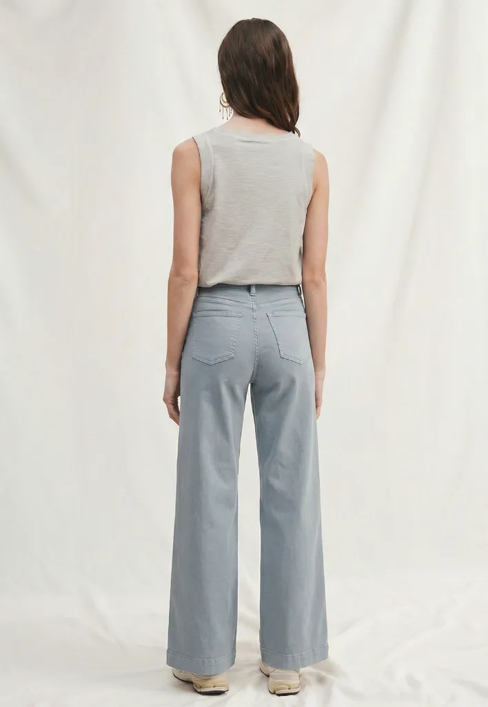 gris.webp