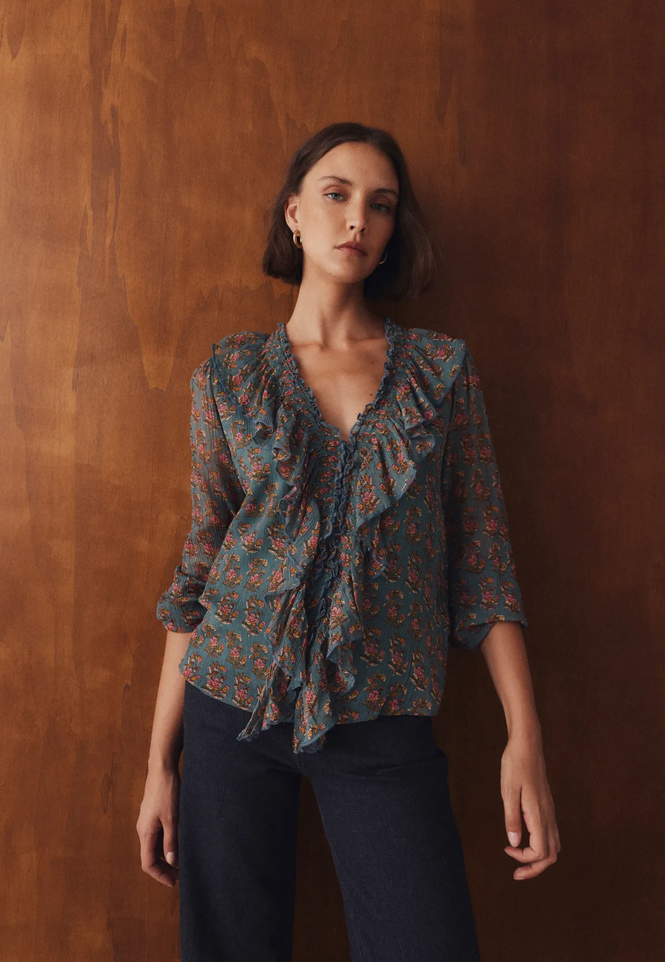 BLUSA PICO VOLANTE ESTAMPADA