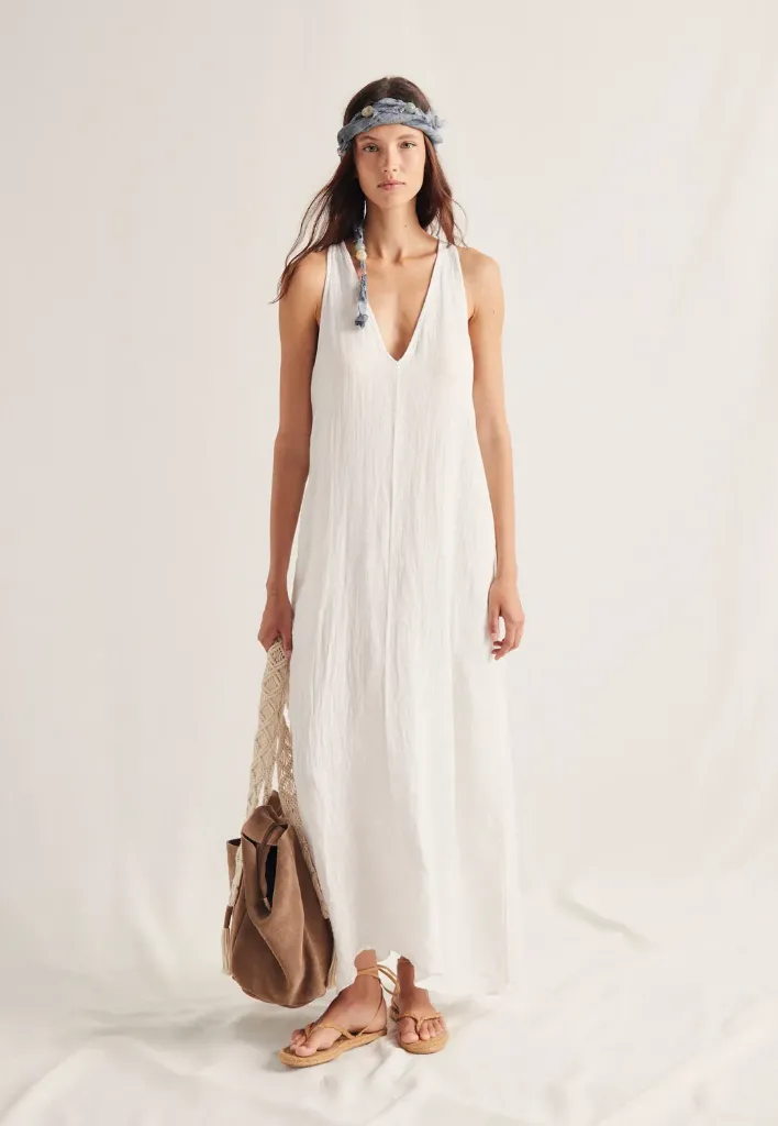 VESTIDO PICO